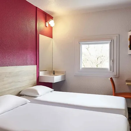 Hotelf1 Antibes Sophia Antipolis Vallauris