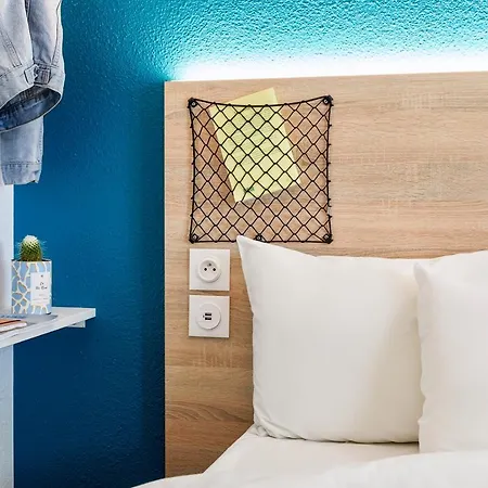 Hotelf1 Antibes Sophia Antipolis