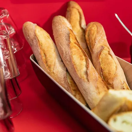 Hotelf1 Antibes Sophia Antipolis Отель Валлорис