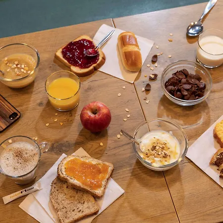 Hotelf1 Antibes Sophia Antipolis Отель