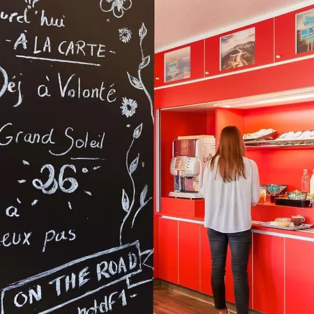 Hotelf1 Antibes Sophia Antipolis Валлорис