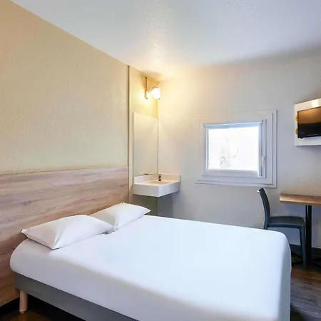 Hotelf1 Antibes Sophia Antipolis