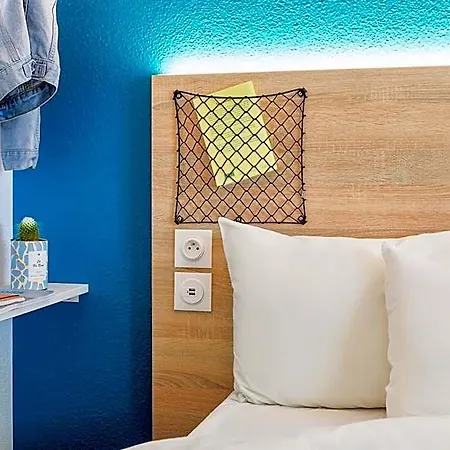 Hotelf1 Antibes Sophia Antipolis فندق *