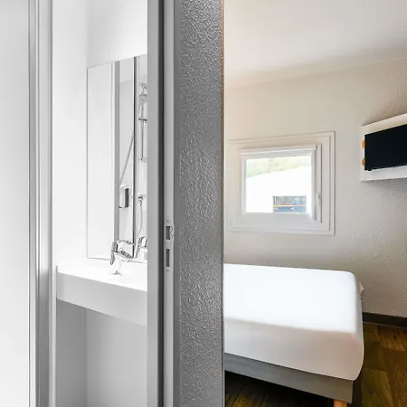 Hotelf1 Antibes Sophia Antipolis * Vallauris